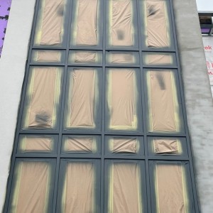 Curtain Walling During Spraying